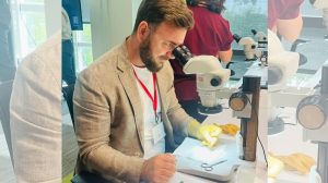 Procedura TAVI și tehnologia care o susține: Dr. Iulian Călin, primul medic român prezent la Edwards Lifesciences, California